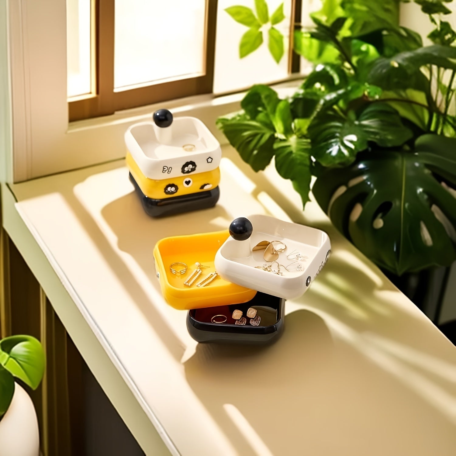 3-Tier/4-Tier Rotating Jewelry Organizer Box with Cute Black Bean Design - Contrast Color Lids, Dustproof Plastic Storage for Dressing Table & Desktop Accessories, Jewelry Boxes, Playful Design, Stackable Compartments, Jewelry Boxes